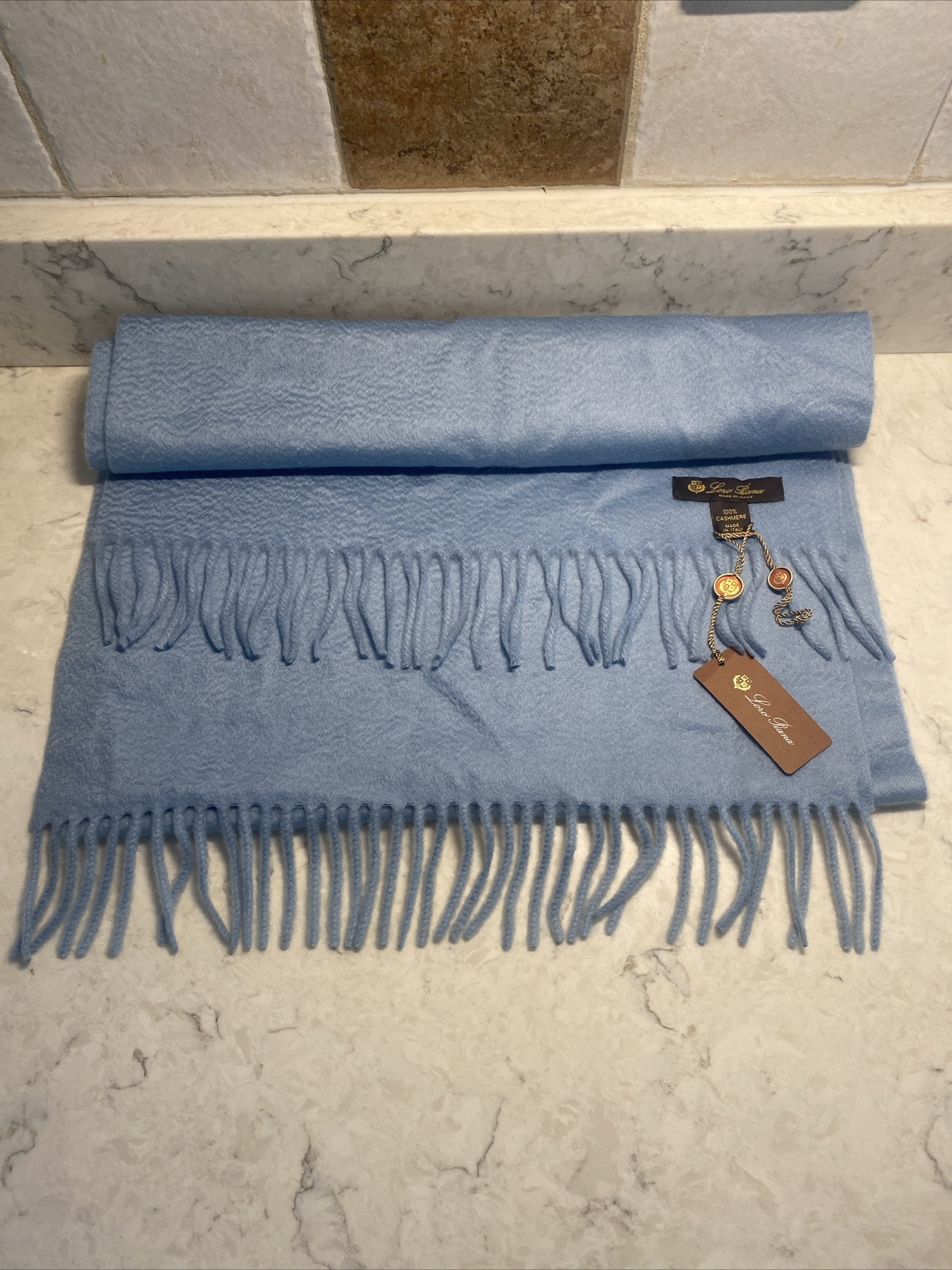 Bufanda LORO PIANA Cashmere Grande Unita azul bebé nueva con etiquetas Italia