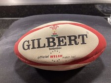 Vintage Miniaturowa piłka do rugby od Gilberta