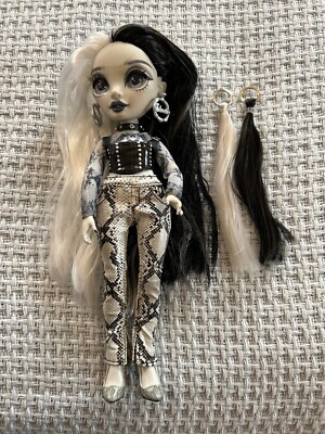 Rainbow High HEATHER GRAYSON Doll w/Accessories Hair Extensions Shoes Earrings