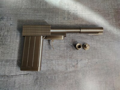 Golden Gun / James Bond / The Golden Gun of Francisco Scaramanga