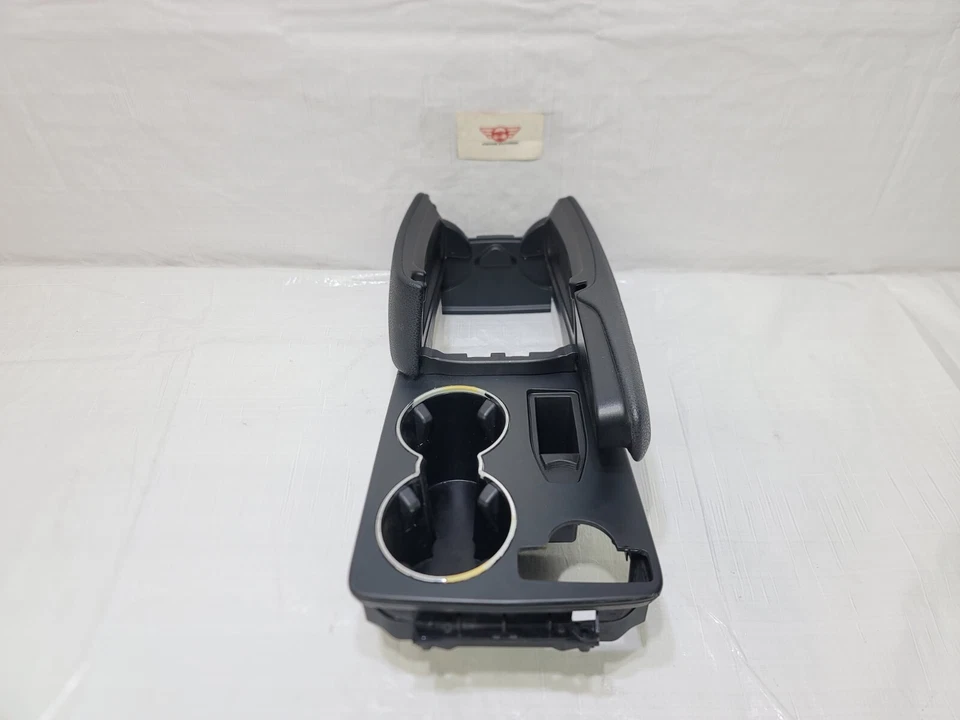 2008-2011 Mercedes-Benz W204 C250 C300 Center Console Armrest w/ Dual Cup Holder Foto 3 de 4