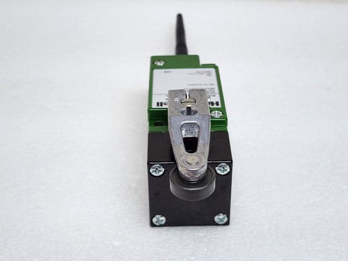 Honeywell WLS1A01AA1A Wireless Limit Switch 2.2dBi STR,Side RTRY 1.5in LVRw/Stee - Picture 8 of 8