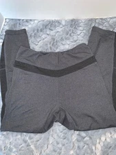 Kyodan Black Gray Yoga Cropped Leggings Women’s Size Medium
