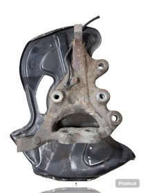 Mercedes E Class C207 E250 2.1 CDI RWD Front Wheel Hub Driver Side A2044202644