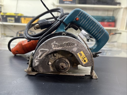 Makita (4101RH) 5" 7.9 amp Motor Wet-Cutting  Masonry Saw Tile Cutter