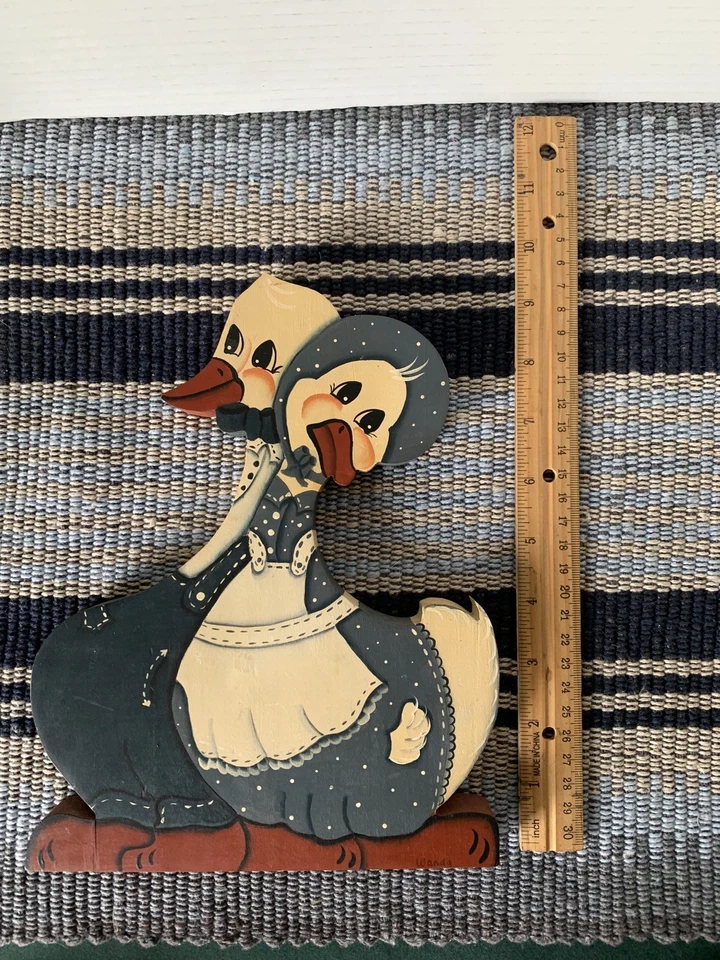 Mr. & Mrs. vintage años 80 Duck Goose 8”x10” Madera Firmado RARO Decoración de Pared Foto 4 de 4