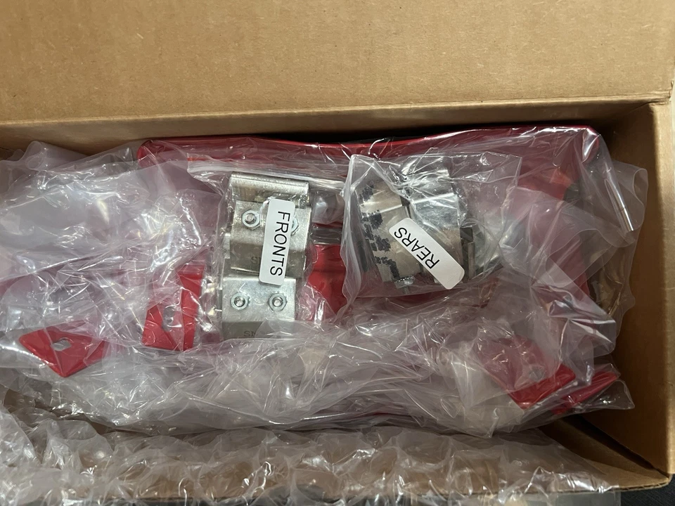 CUBIERTAS DE PINZA MGP #10256SCLCRD ROJO 2025 Ford F-150 Raptor Foto 3 de 4