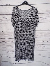 LADIES TU BLACK WHITE PATTERN SHORT LSEEVE MID DRESS SIZE 20