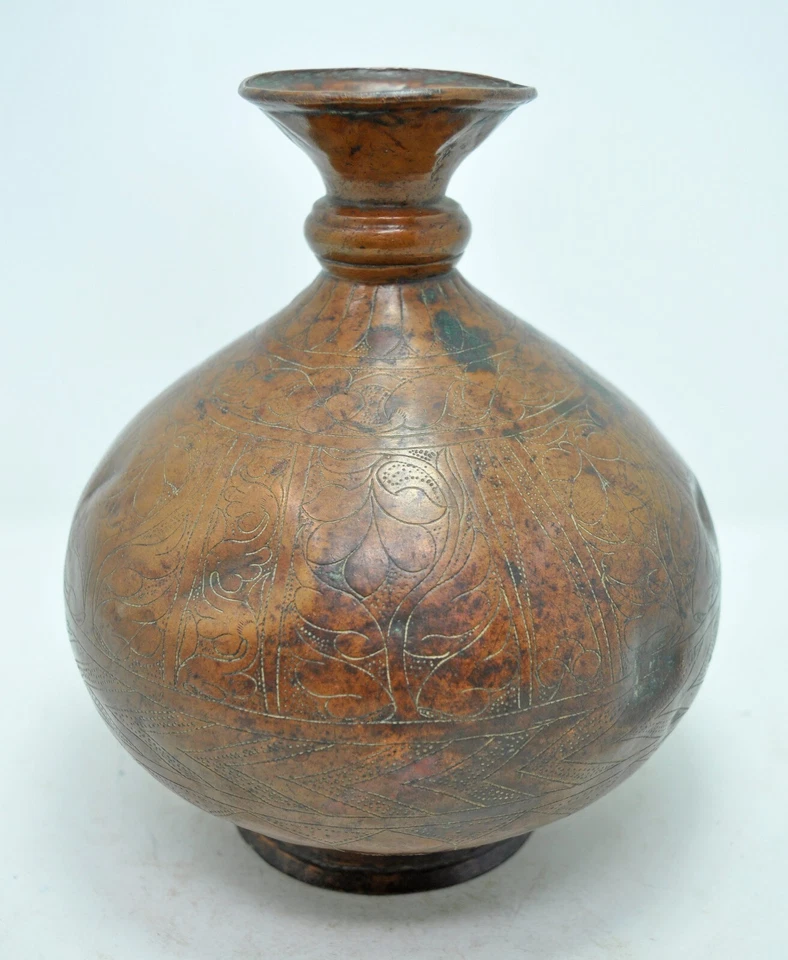 Antigua olla ritual tántrica de cobre original hecha a mano fina grabada rara Foto 4 de 4