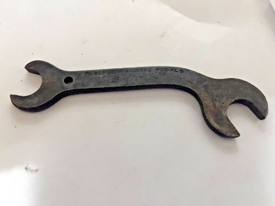 Vintage REVERSE AND BRAKE PEDAL & CYLINDER HEAD WRENCH  NO. 641