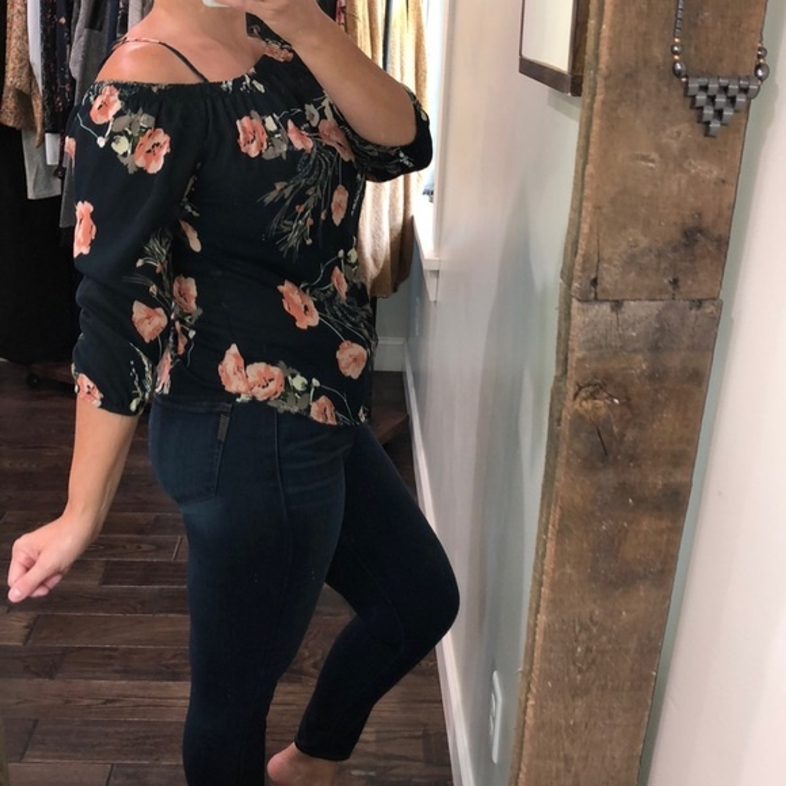 Flirty medium floral blush summer blouse for women-image