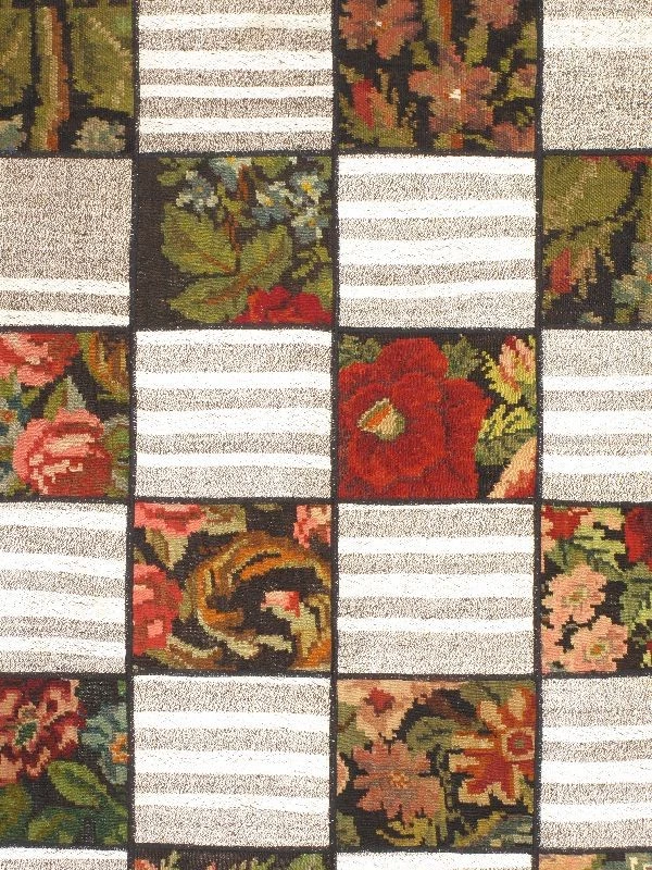 Traditional Vintage Hand Woven Oriental Carpet 4'1" x 6'1" Wool Kilim Area Rug - Image 4 of 4