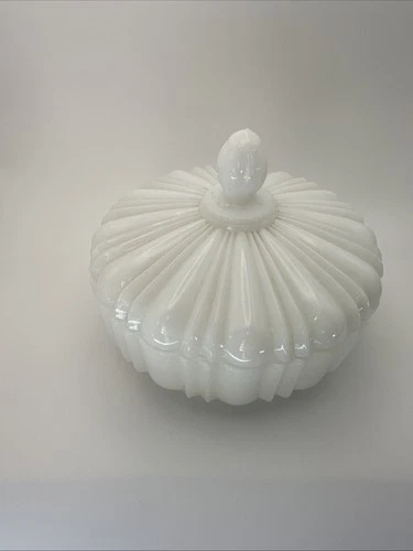 ANCHOR HOCKING VINTAGE Milk Glass Covered Candy Dish Old Cafe Pattern With Lid