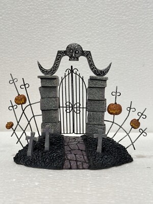 Hawthorne Village Nightmare Before Christmas Sally And The  display picture 3