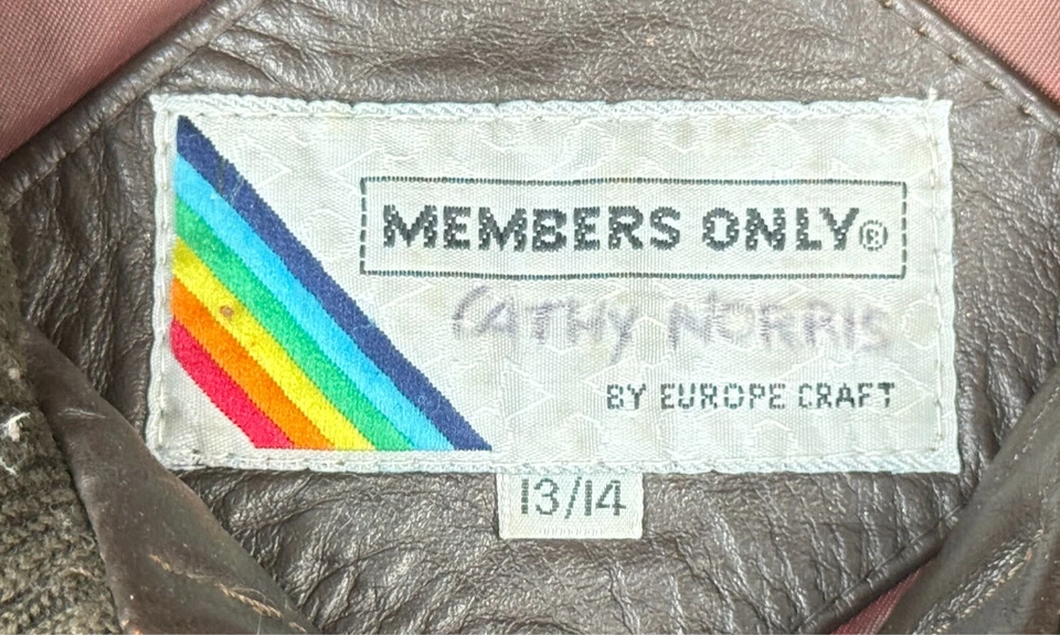 Chaqueta de cuero con cremallera completa para mujer talla 13/14 solo para miembros Buy Europe Craft de colección Foto 3 de 4