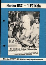 BL 76/77 Hertha BSC - 1. FC Köln, 23.04.1977 - Wolfgang Sidka + Heinz Flohe