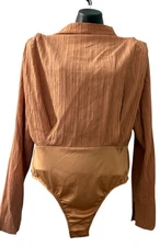 BOOHOO Copper Colored Long-Sleeved Textured Bodysuit Women’s Size 8