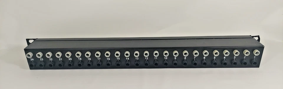 Neutrik NYS-SPP-L1 48-Point Patch Bay 1/4" Jack Patch Panel - Image 3 of 4
