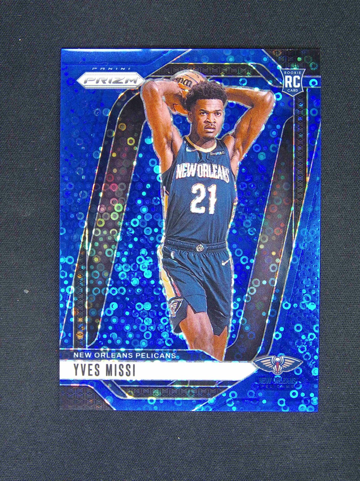 2024-25 Panini Prizm Yves Missi #233 RC Rookie Fast Break Blue /150