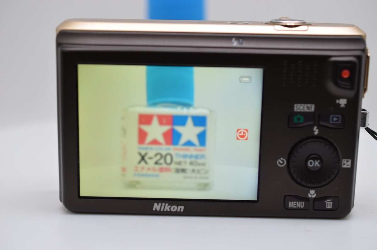 Nikon Coolpix S6300 16 MP Compact Digital camera GOLD From Japan