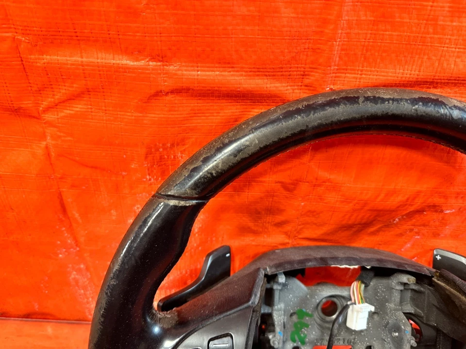 2013 13 HYUNDAI GENESIS COUPE TRACK -VOLANTE COM CÂMBIO DE PÁS FABRICANTE DE EQUIPAMENTO ORIGINAL 299 - Imagem 2 de 4