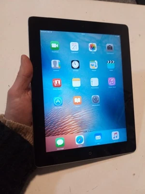 Apple iPad 9 · 32GB · Wi-Fi + Cellular