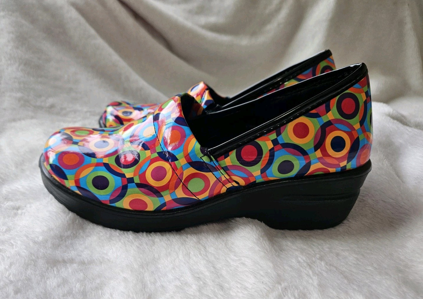 Colorful EUC Women's Slip-Resistant Nursing Clogs Mules Size 7.5W