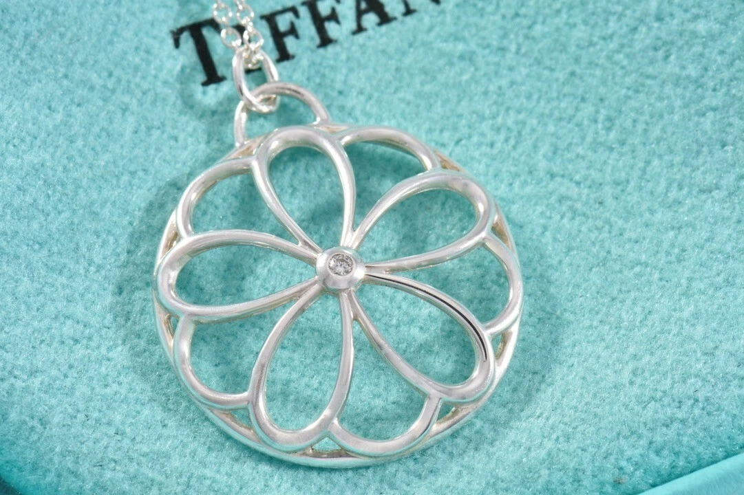 Ernest Shackleton Estresante maleta Tiffany &amp; Co Silver Diamond Blossom Garden Flower Pendant 16.25&#034;  Necklace Pouch | eBay