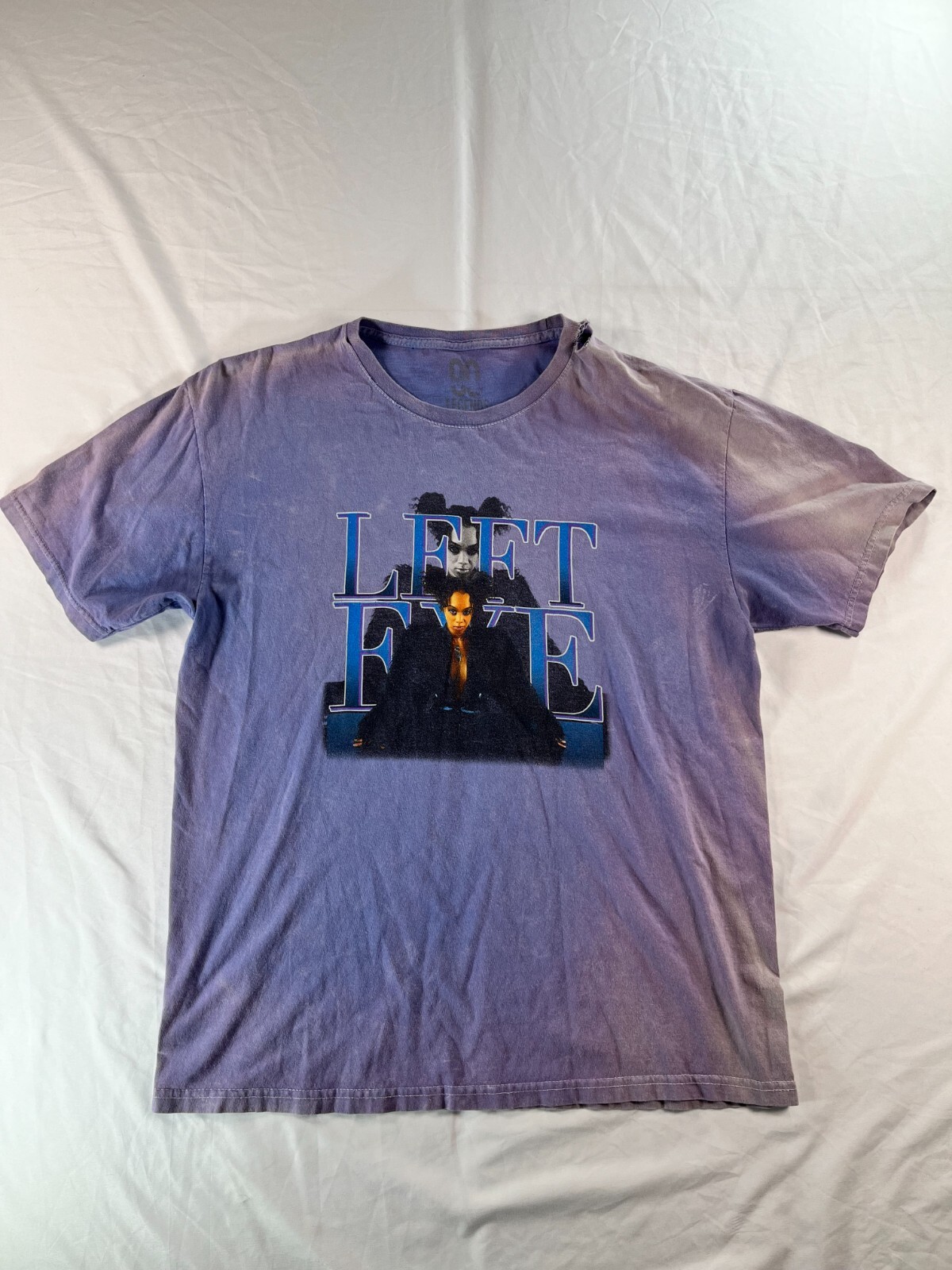 90s Legends Purple Tshirt Womens Large Left Eye Crewneck Graphic TLC Tee Y2K