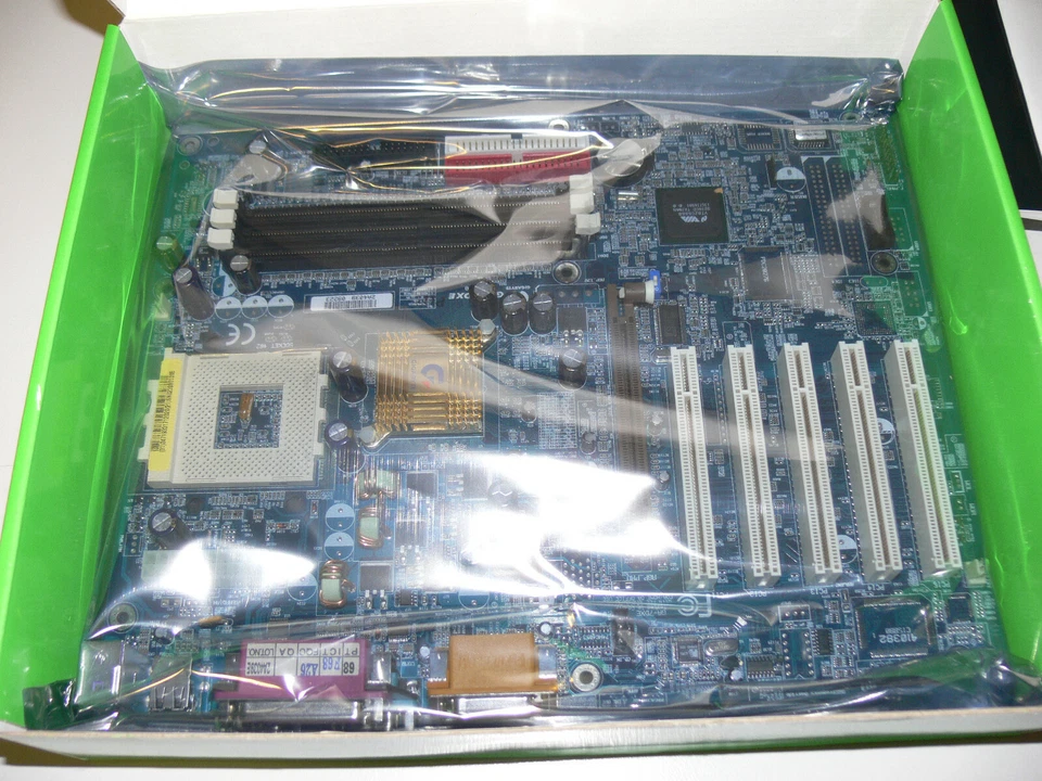 GIGABYTE GA-7DXE Motherboard AMD Socket A/462 New - Image 2 of 4