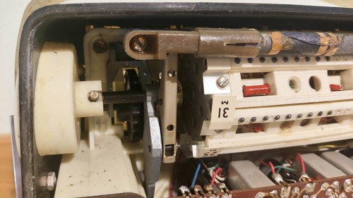 VEF-SPIDOLA a Vintage 1965 Soviet Latvian Russian Radio Receiver USSR СПИДОЛА - Picture 15 of 17