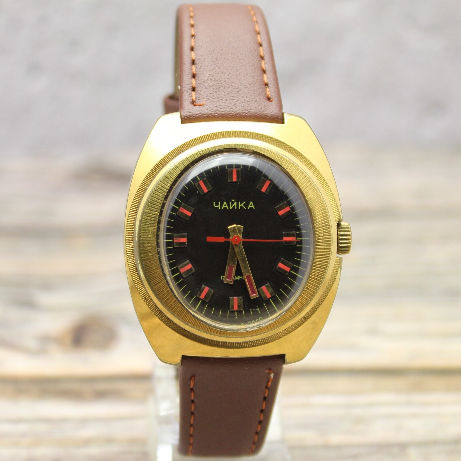 Soviet CHAYKA mens watch USSR Chaika Gilded Sunburst Oval case watch ЧАЙКА⌚