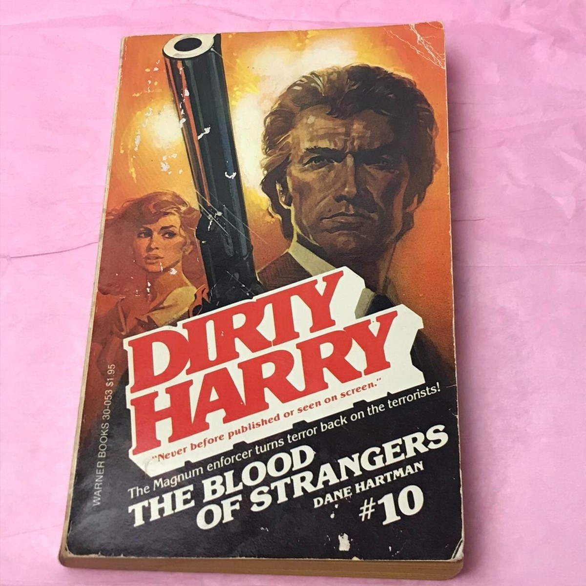 洋書 DIRTY HARRY: THE BLOOD OF STRANGERS #10 Dirty Harry #10 Blood of the Strangers Dane Hartman 1982 First