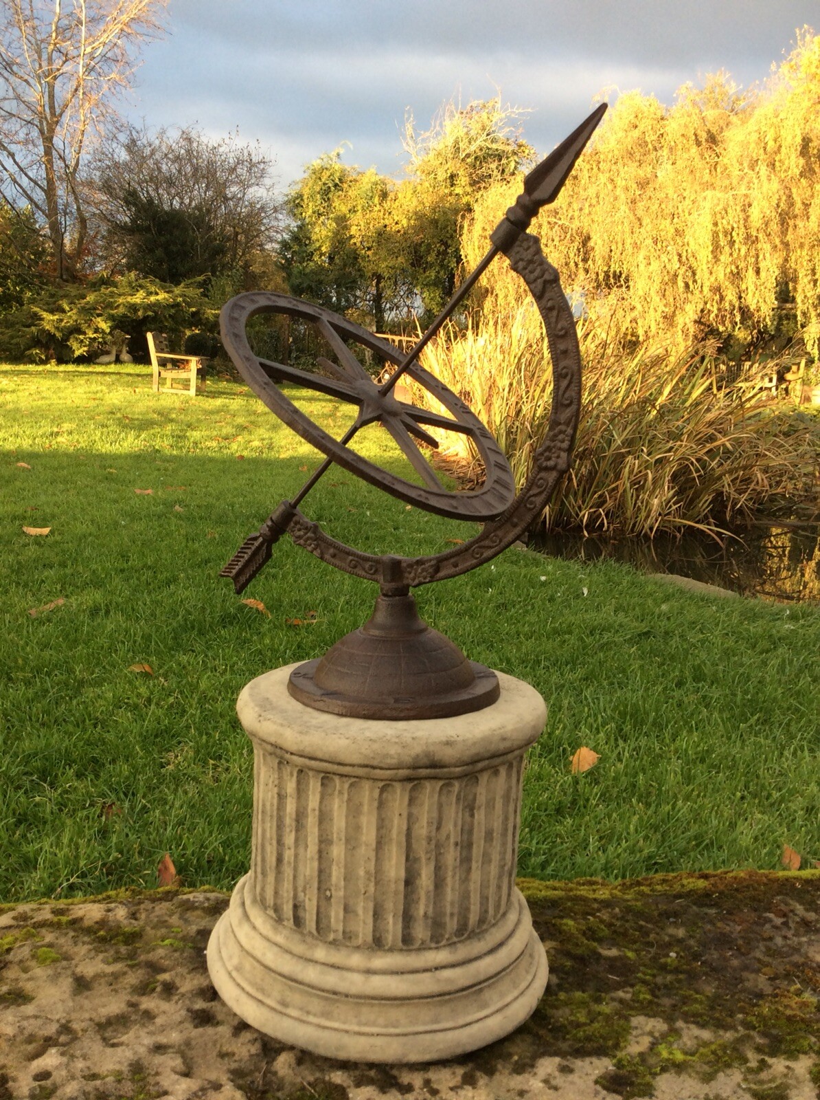 STONE GARDEN LARGE IRON ARMILLARY SUNDIAL/WEATHERVANE ON PLINTH GARDEN