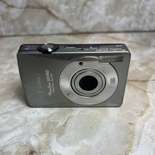 Canon PowerShot SD750 Digital ELPH 7.1 MP Camera Silver FOR PARTS/NO POWER