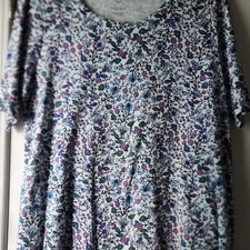 J.Jill Pima-Slub Scoop-Neck Side- Slit Tee NWOT Medium.