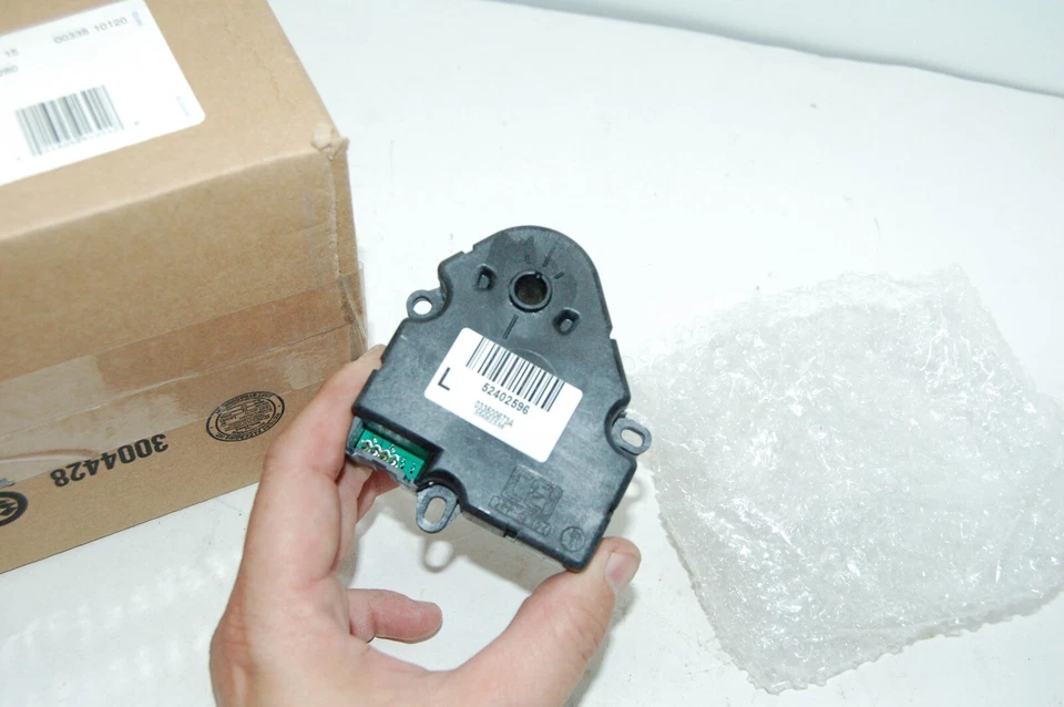 Nuevo actuador de puerta modo panel de aire acondicionado trasero AC Delco 15-72262 Express Savana TOTE2 Foto 3 de 4