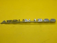 Datsun 520 521 65-72 Pickup 1300 Nameplate Emblem Missing Letter D
