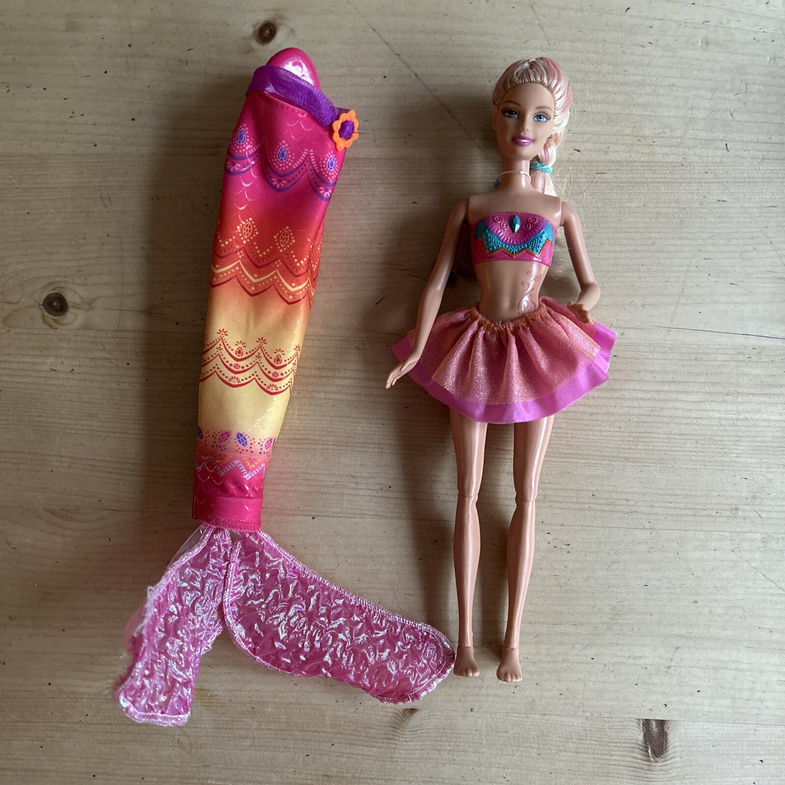 Barbie a Mermaid Tale Merliah Transform Doll Mermaid Tail to