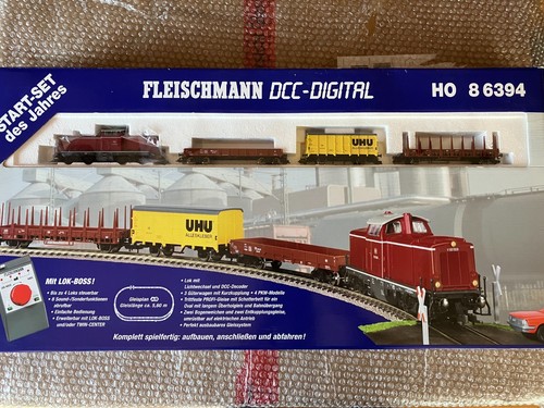 FLEISCHMANN H0 8 6394 DCC-Digital Profi-Gleis Start-Set des Jahres mit BR V100