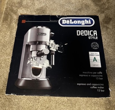 DeLonghi EC 685.M Dedica Style Siebträger Espressomaschine Silber