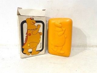 Ancien Savon de Collection L EMPEREVR Casinir l'ile aux enfants