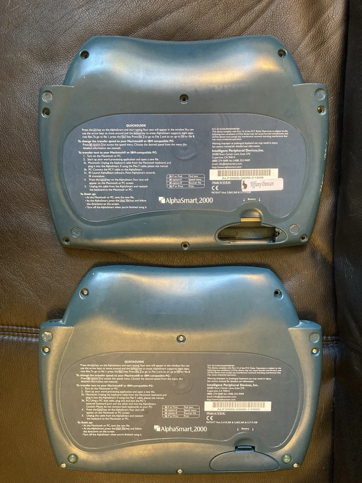 Lot: 2 AlphaSmart 2000 word processors, not working, for parts or repair only - Image 2 of 3