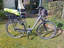 Pedelec Damenfahrrad. ￼