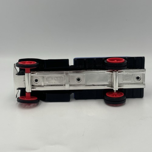 ERTL COLLECTIBLES 1931 HAWKEYE TOW TRUCK DIECAST METAL VEHICLE ~ 1/34 SCALE - Picture 7 of 13