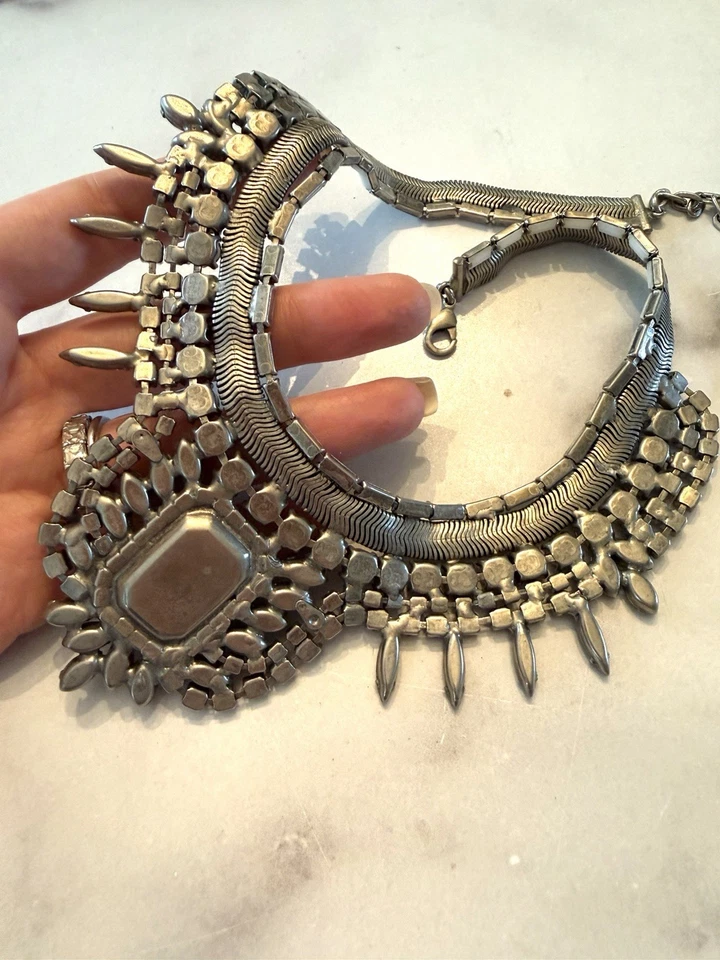 Collar Dannijo Azul Verde Cristal Malla Metal  Foto 4 de 4