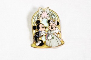 2008 DISNEYLAND MICKEY MINNIE MOUSE WEDDING PIN RARE