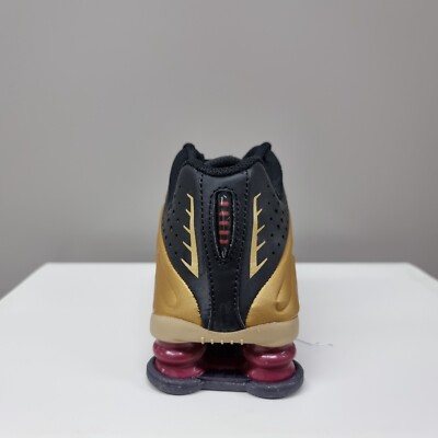 NIKE SHOX R4  display picture 1