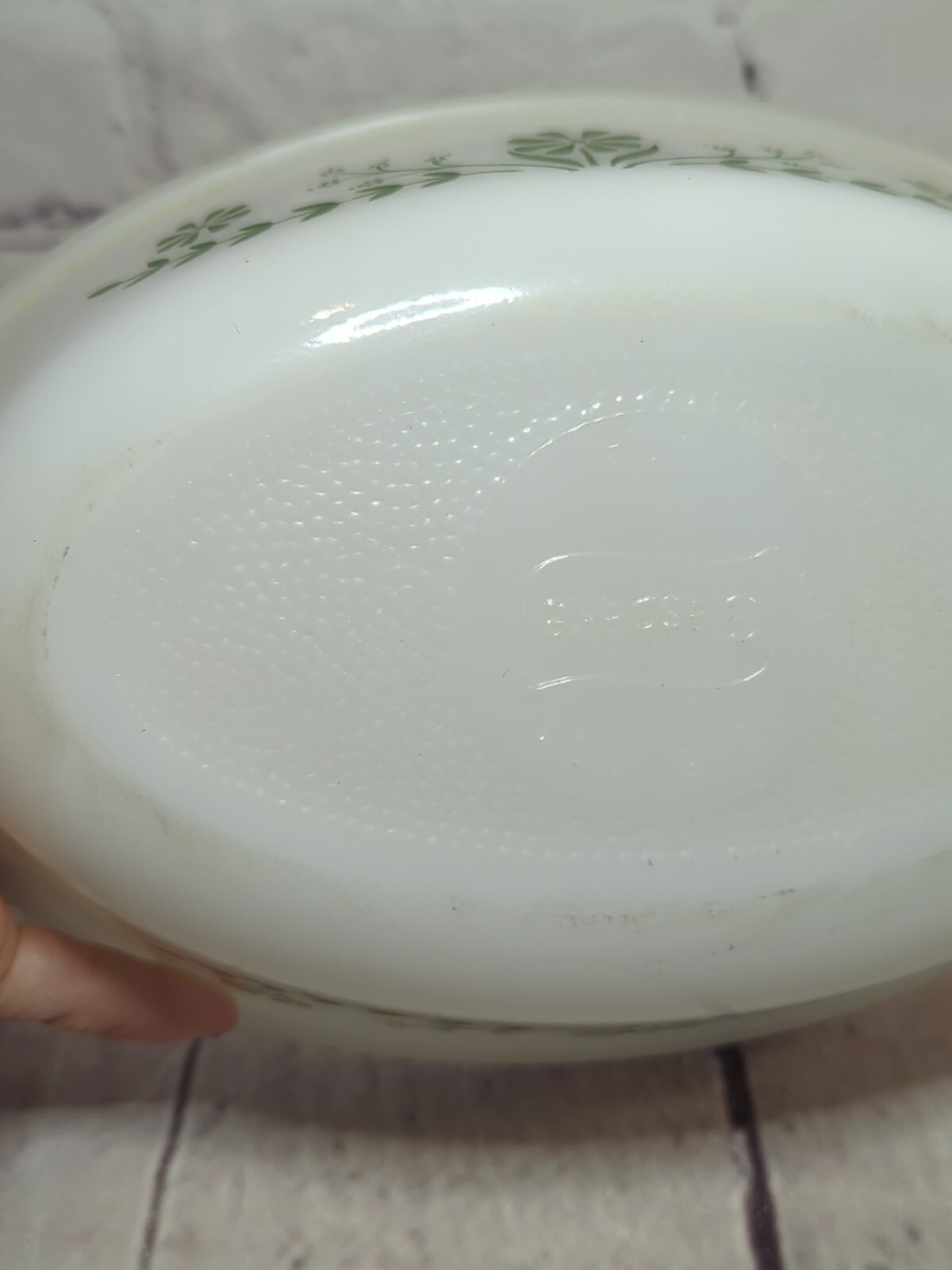 Vintage Glasbake J235 1 Qt. 10" Oval Green Daisy Milk Glass Casserole Dish 