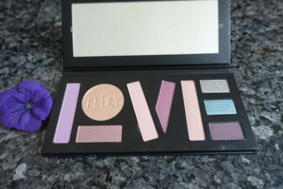 Flirt love is sweet eyeshadow palette New without box - Image 4 of 4